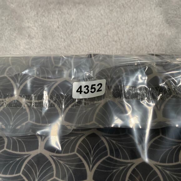 Bylt Shirt 2XL Riviera Button Down Stretch Performance Work Casual Geometric - Picture 10 of 10